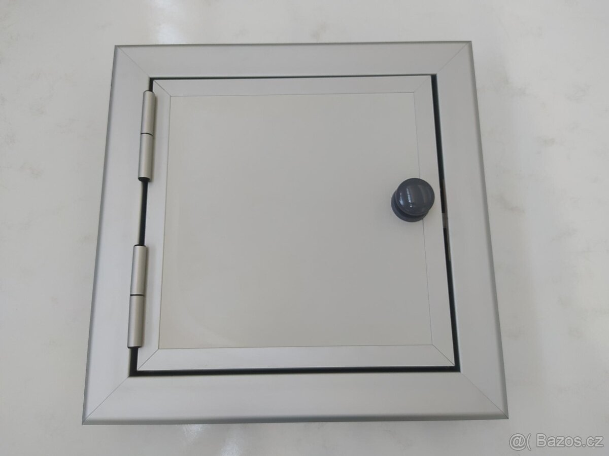 Revizní dvířka, zateplené,do pur panelu - 4