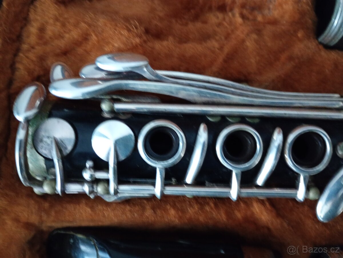 Prodám B Klarinet luxus Special. Amati - 4