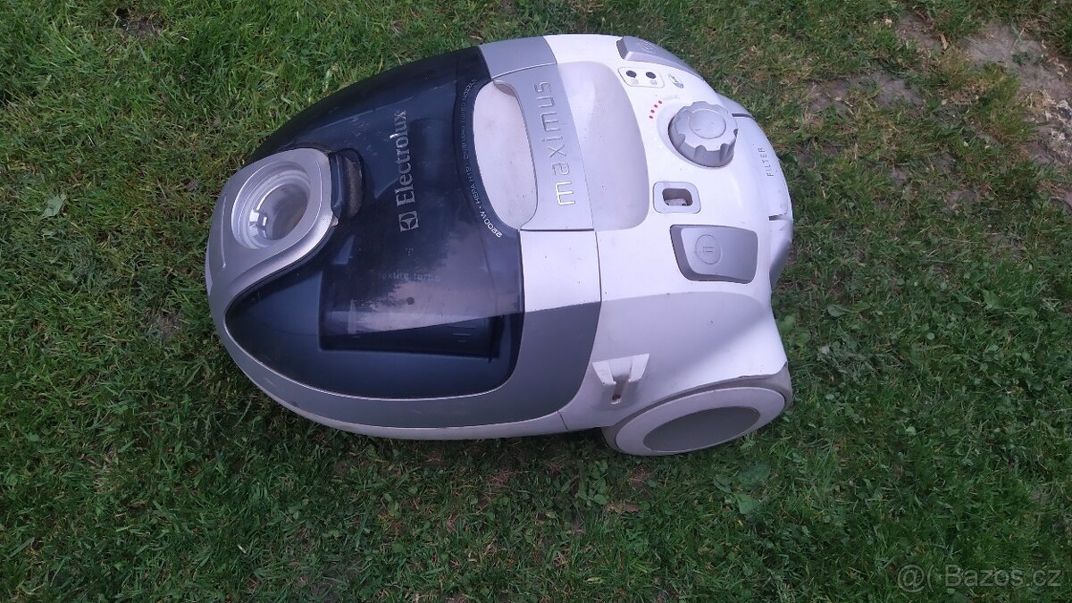 Vysavač Electrolux Maximus - 4