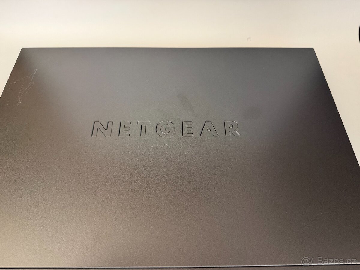 NETGEAR GS724TPS 24port Gigabit PoE switch - 4