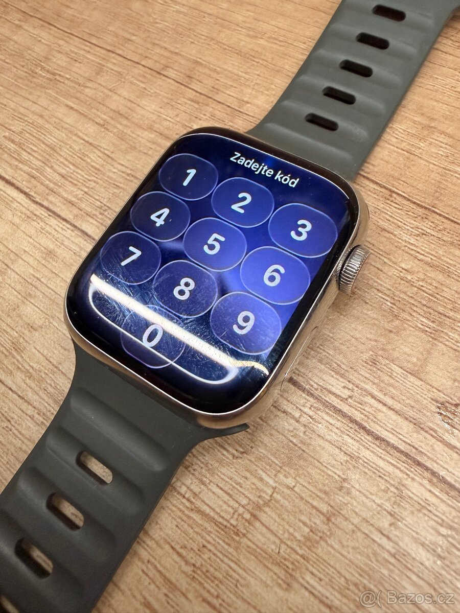 Apple Watch Series 8 45mm Ocel - 4