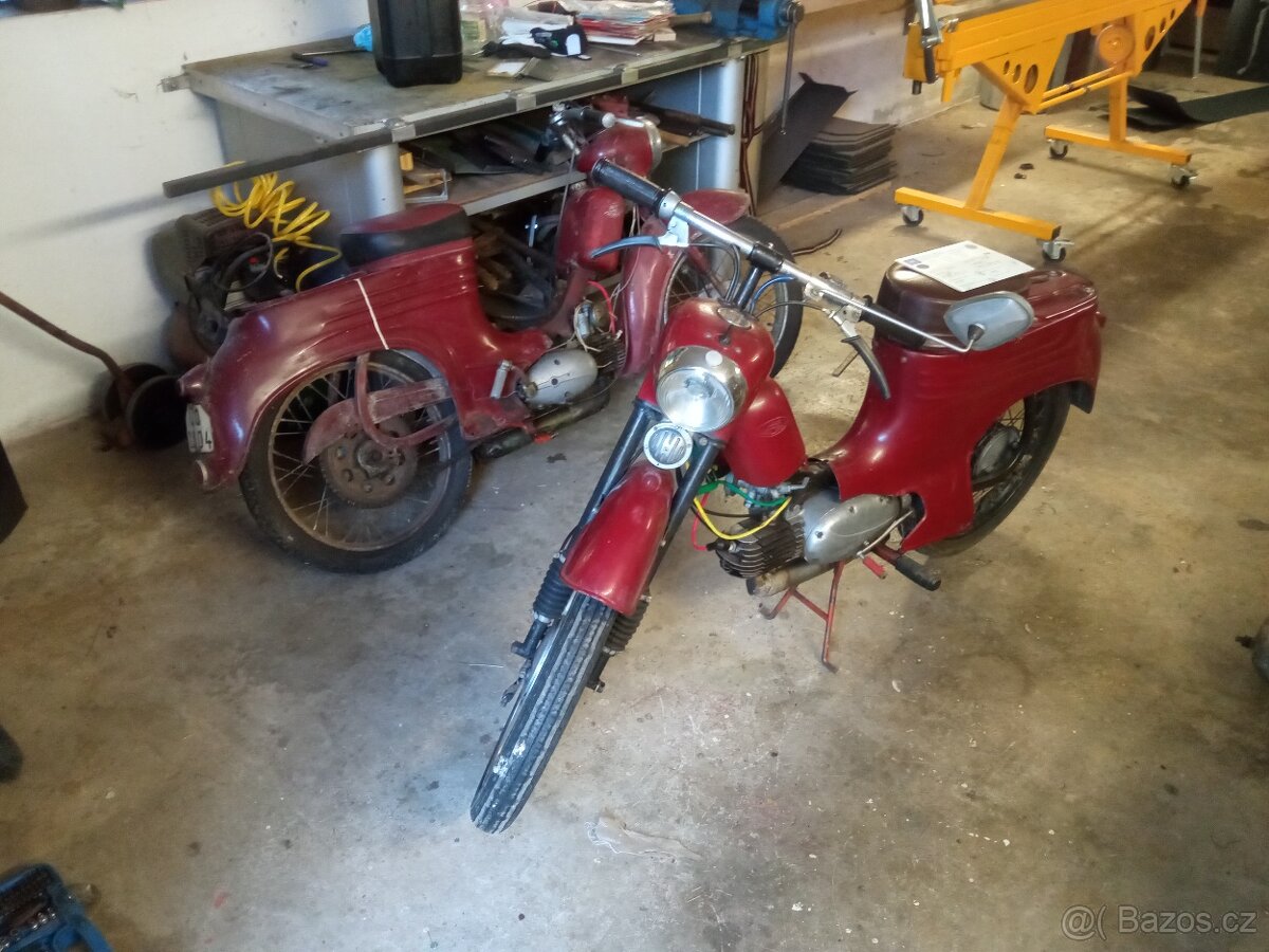 Jawa 555 - 4