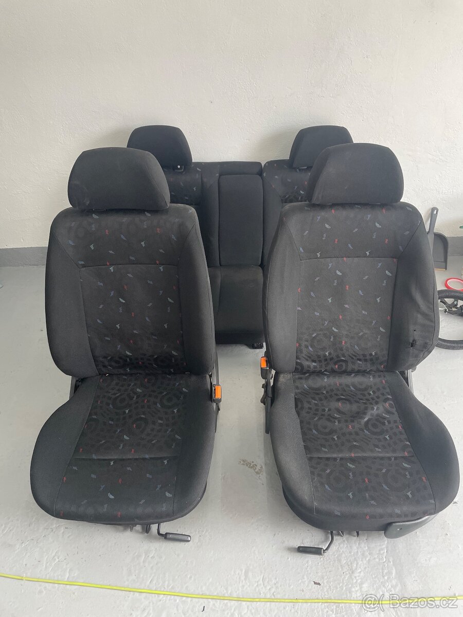 Sedačky Volkswagen golf 3 , Vento - 4