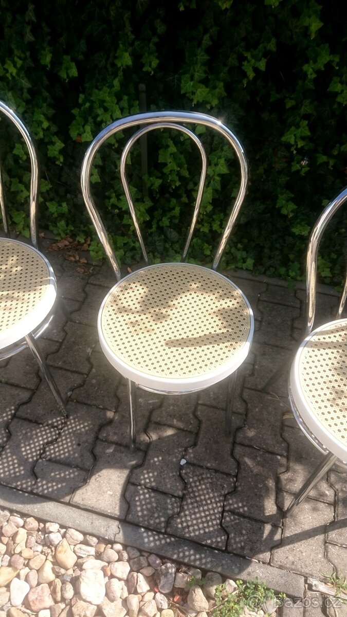 4 perfektní, bytelné a kvalitní židle - 4