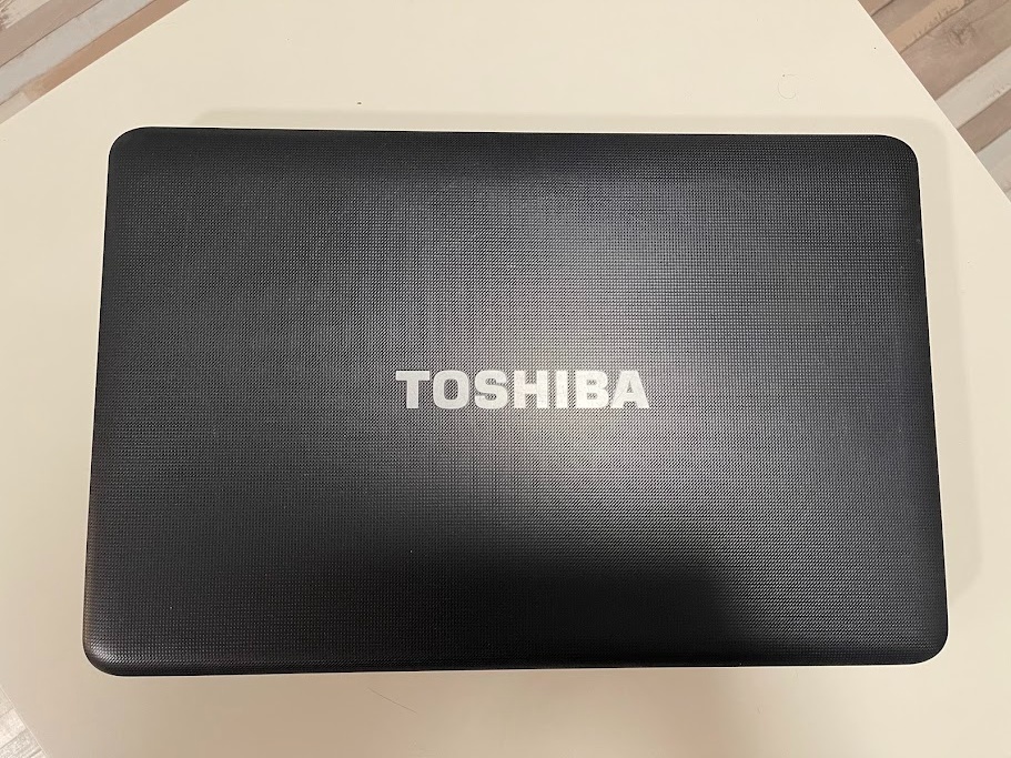 TOSHIBA Satellite C650 - 15Z - 4