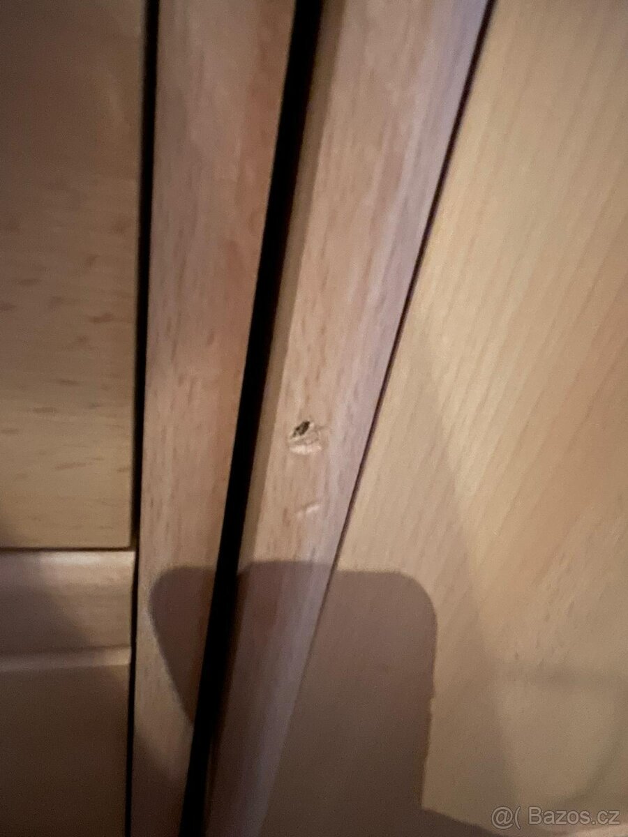 Skříňka s policí a dvířky - 4