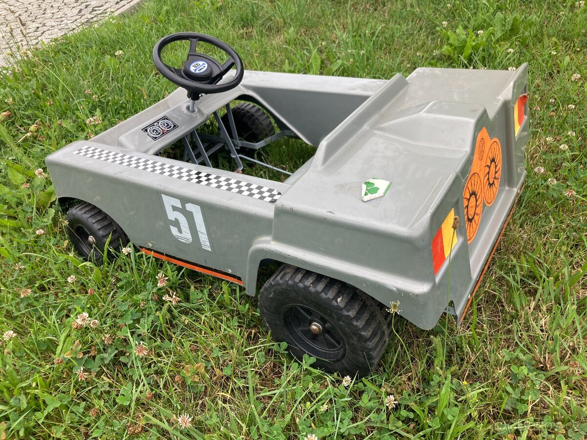 Prodám retro šlapací autíčko - 4