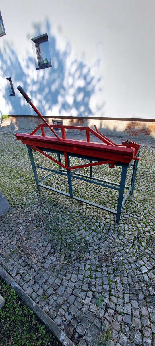 OHYBAČKA PROFIL. PLECHU - STŘEŠNÍ KRYTINY - 4