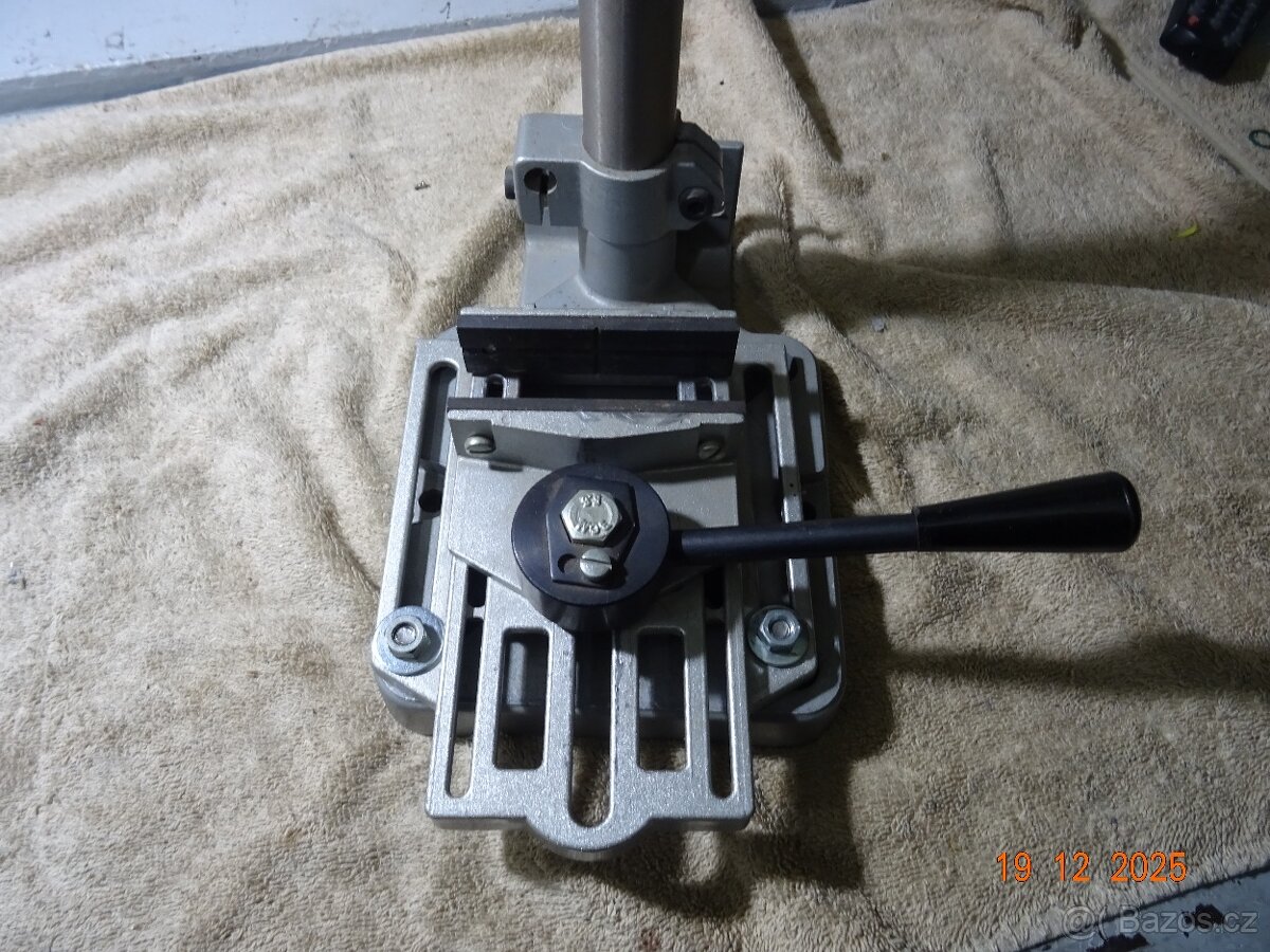 STOJAN + SVĚRAK PRO UPEVNĚNI VRTAČKY - 4