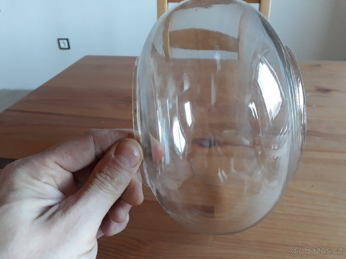 Stínidla z lustru - 4