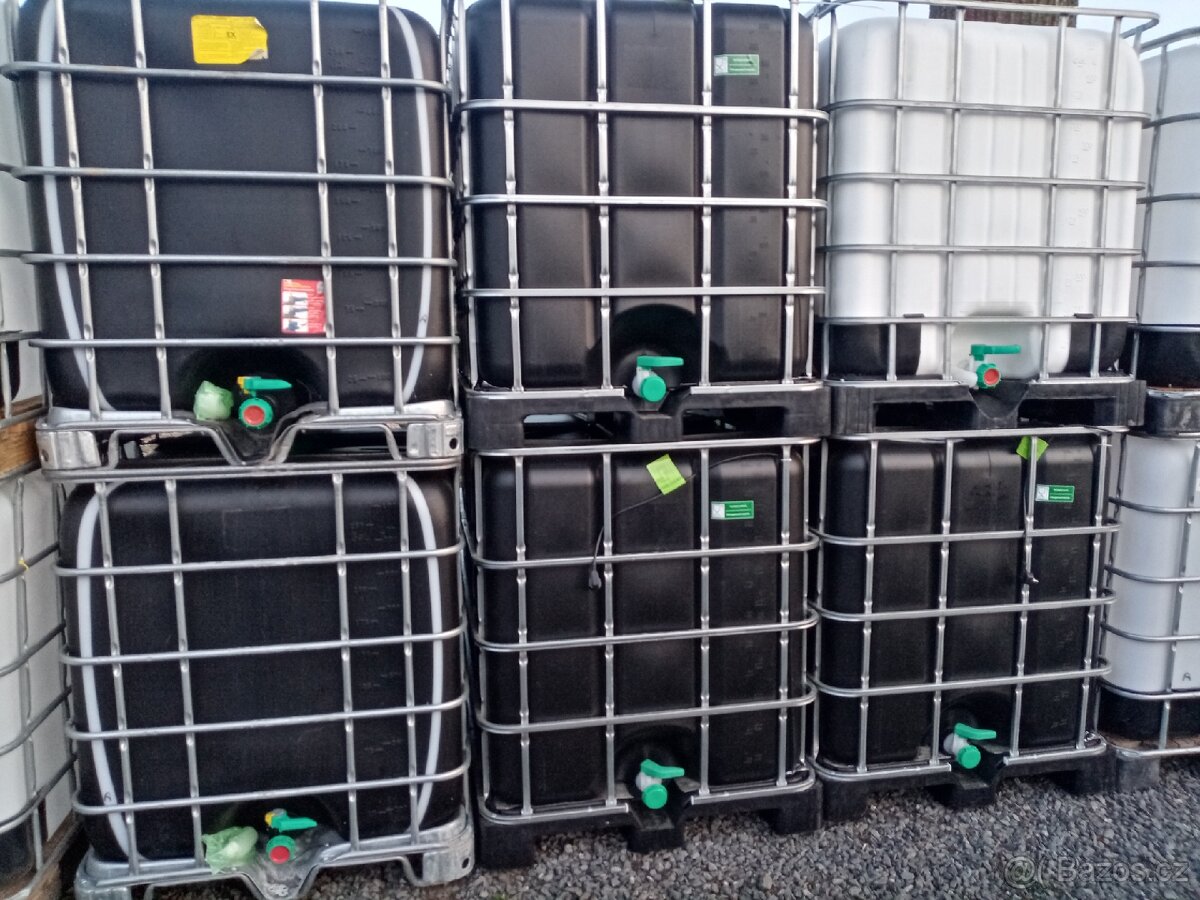 IBC nádrže potravinářské + pěkné bílé černé - 4
