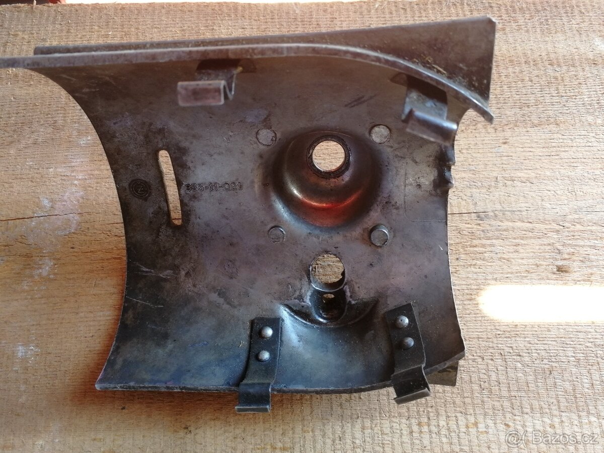 Karburátory, kryty karburátoru kývačka, panelka - 4