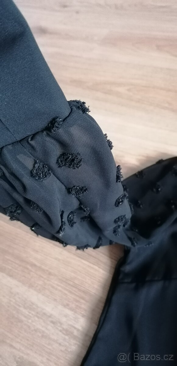 černá halenka s průsvitnými rukávy, vel. S/M - 4