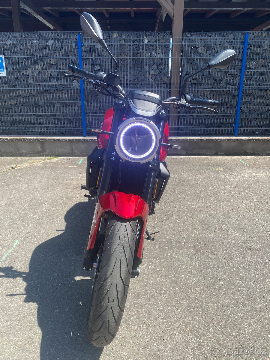 Moto Morini 6½ Seiemmezzo STR - SLEVA - Možno i s 35 kW - 4