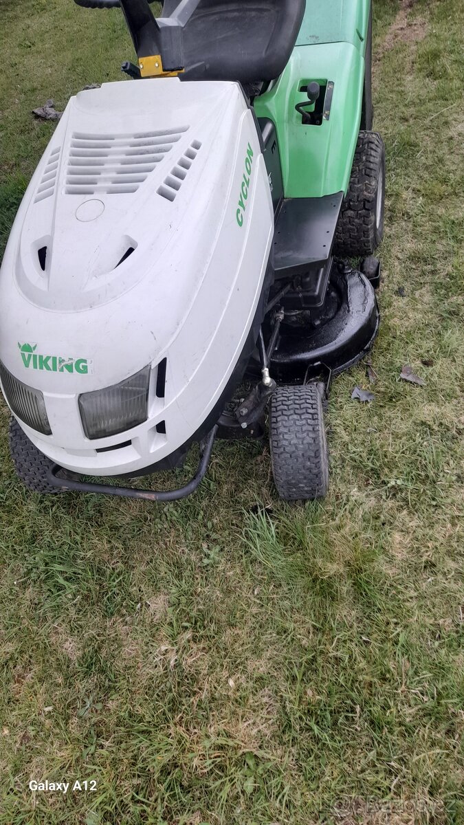 Zahradni traktor - 4