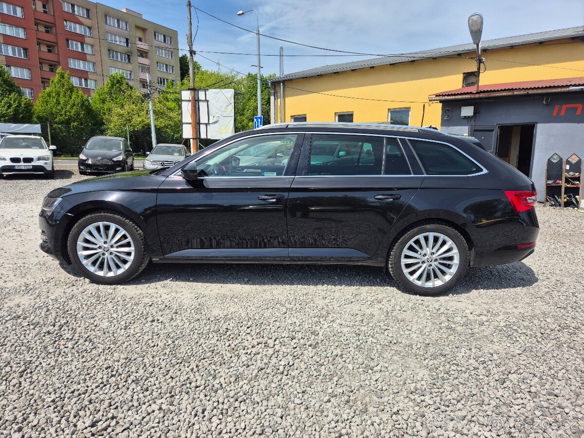 Škoda Superb 3,2.0TDi147KW,STYLE,4x4,LED,VIRTUAL,DPH,ČR2022 - 4