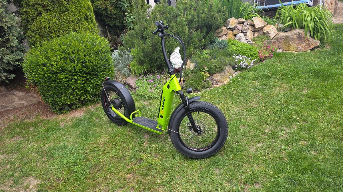 Elektrokoloběžka X-scooters XT08 - 4