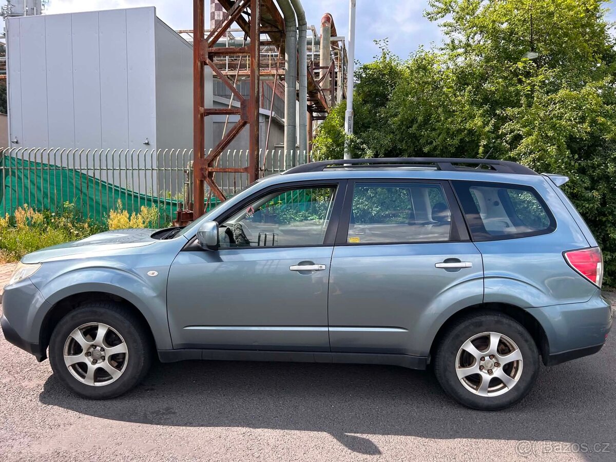 Subaru Forester 2.0 TD 4x4 108 kW - 4