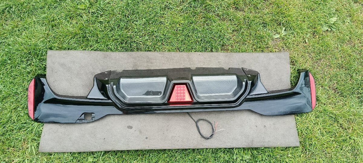 Difuzor M5 CS look - 4