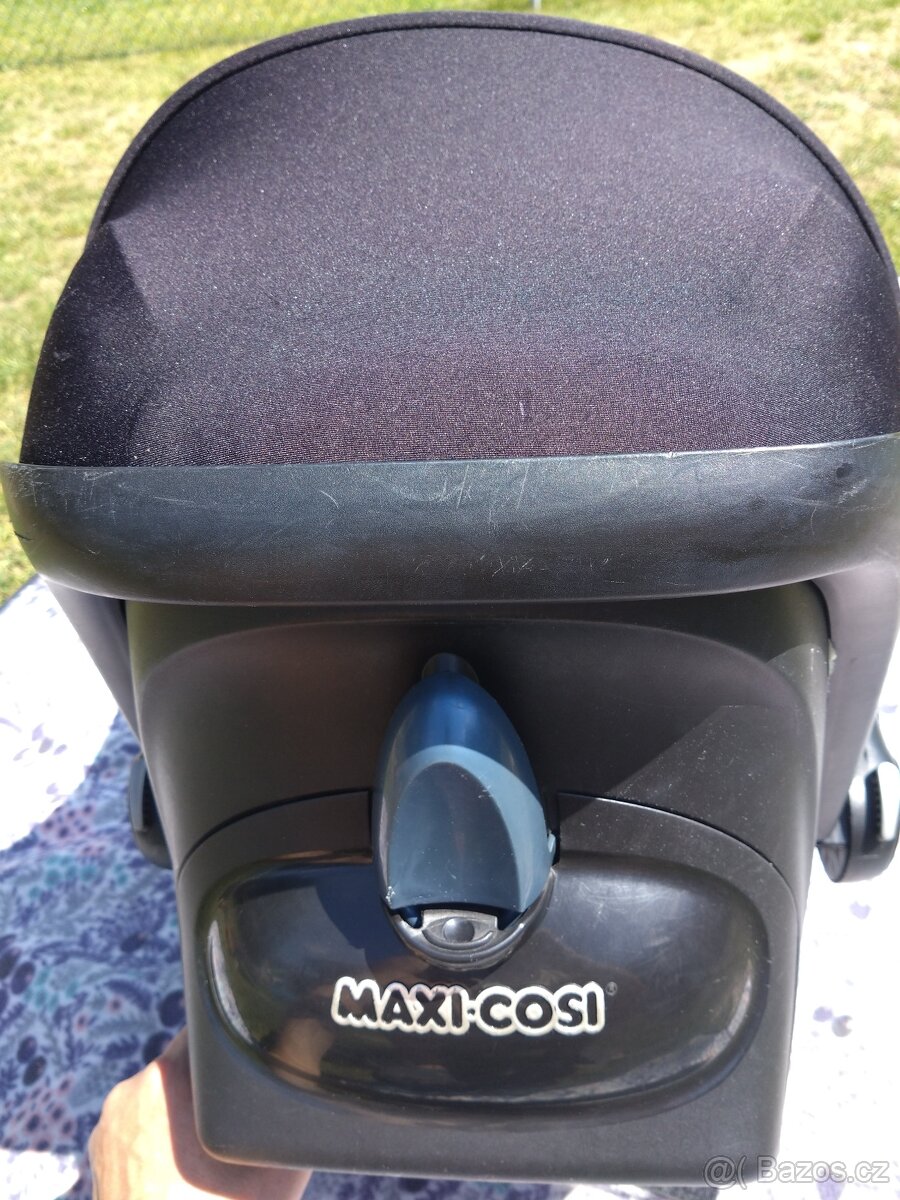 Autosedačka vajíčko Maxi-Cosi pro miminka. - 4