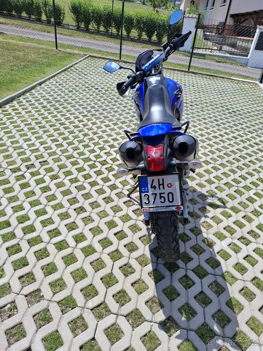 Motorka Yamaha - 4