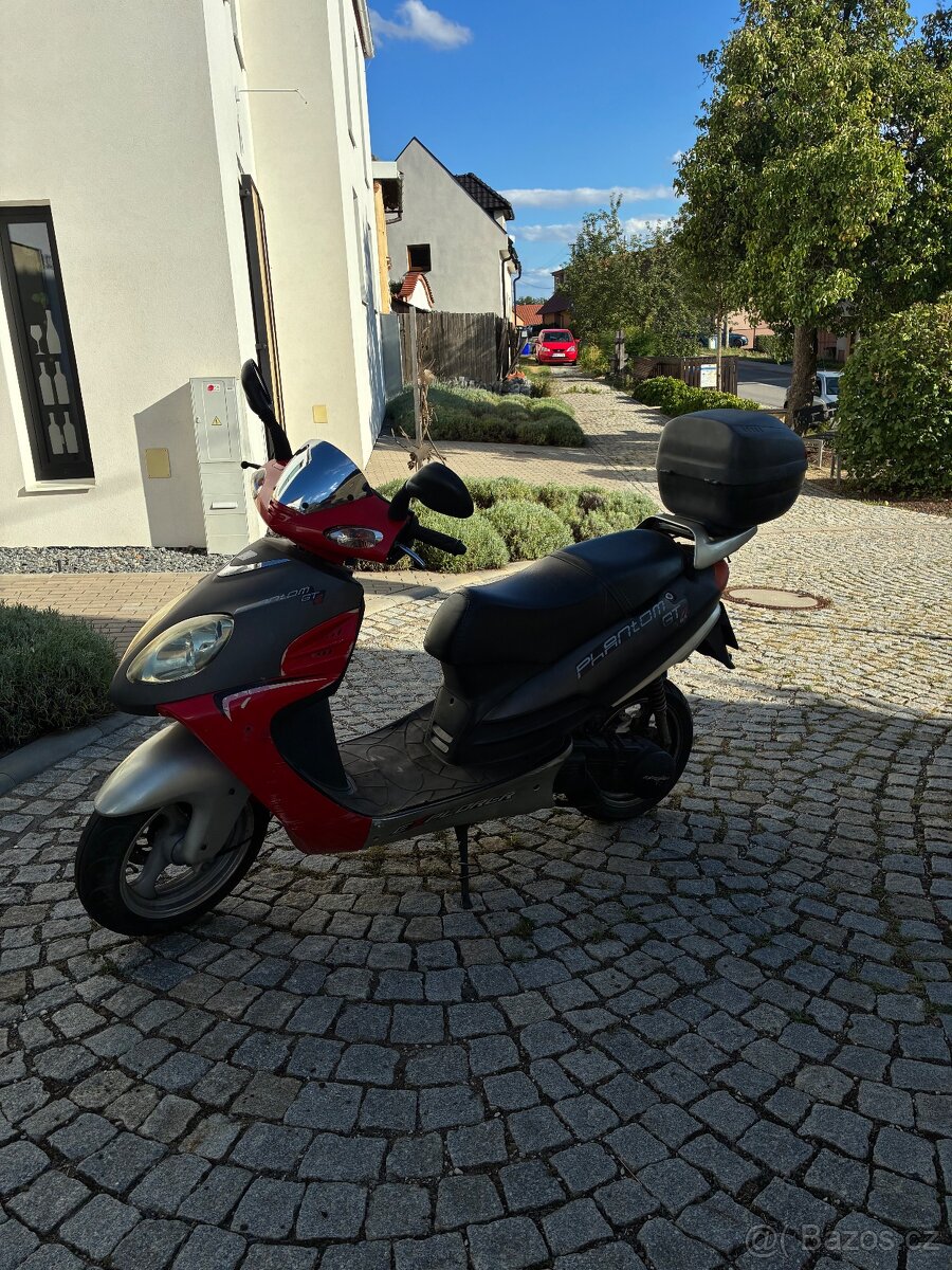 Skútr 125ccm - 4