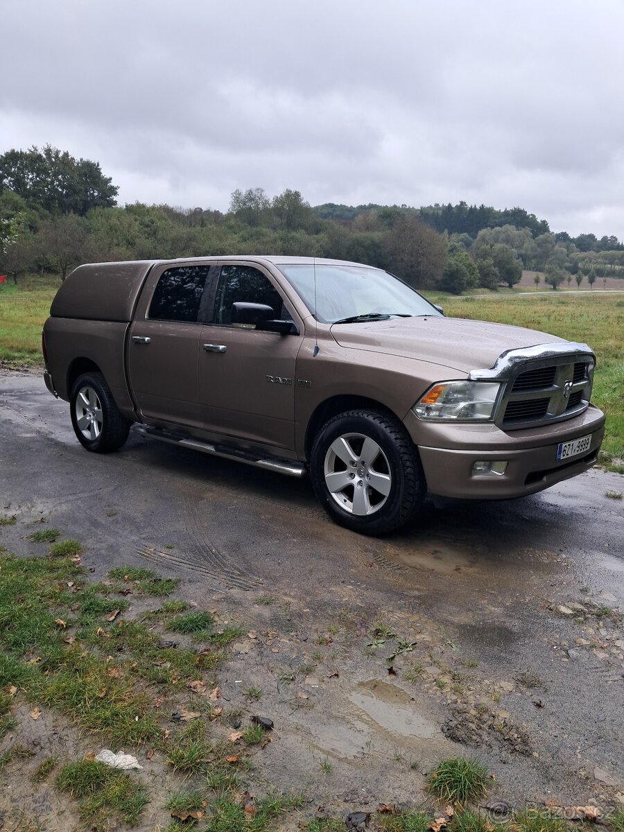 Prodám Dodge RAM 1500 HEMI 5,7 4x4 DPH