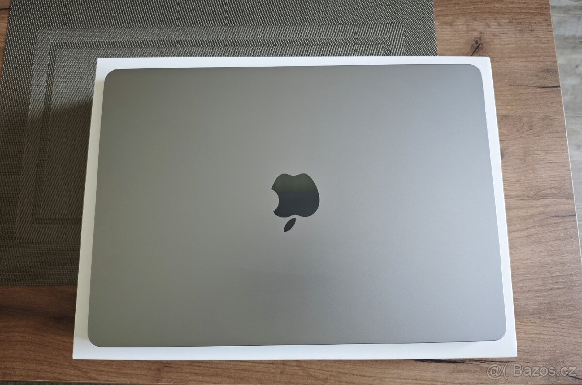 MacBook Air M2 13" - 4