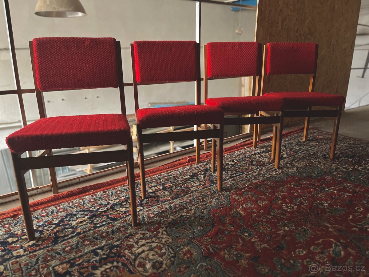 Sada čtyř jídelních židlí - 4