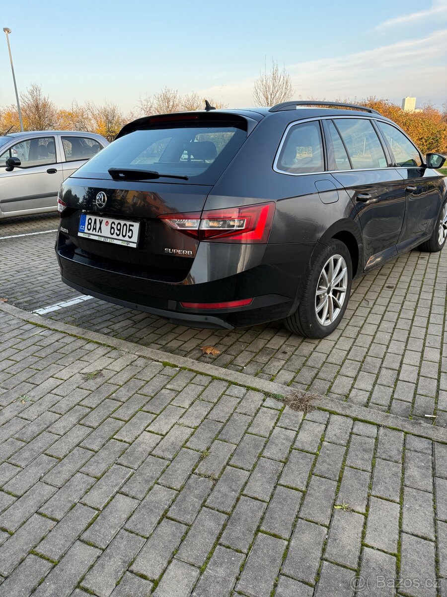 Škoda Superb 2.0 TDi DSG - 4