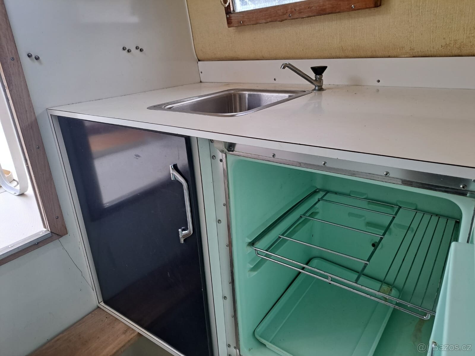 Rybářská loď s kajutou Bertram 25 - 4