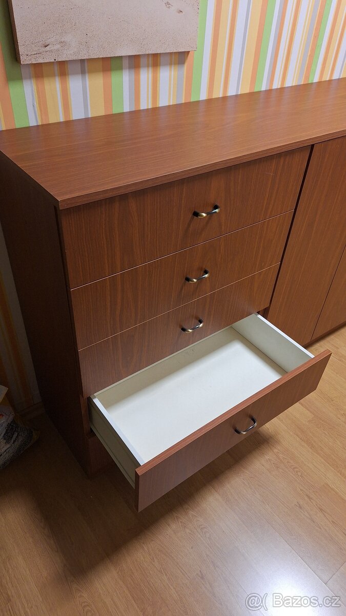 Sestava 3 skříněk - 4