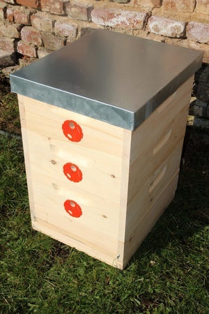 Včelí úly Langstroth a 39x24 - 4