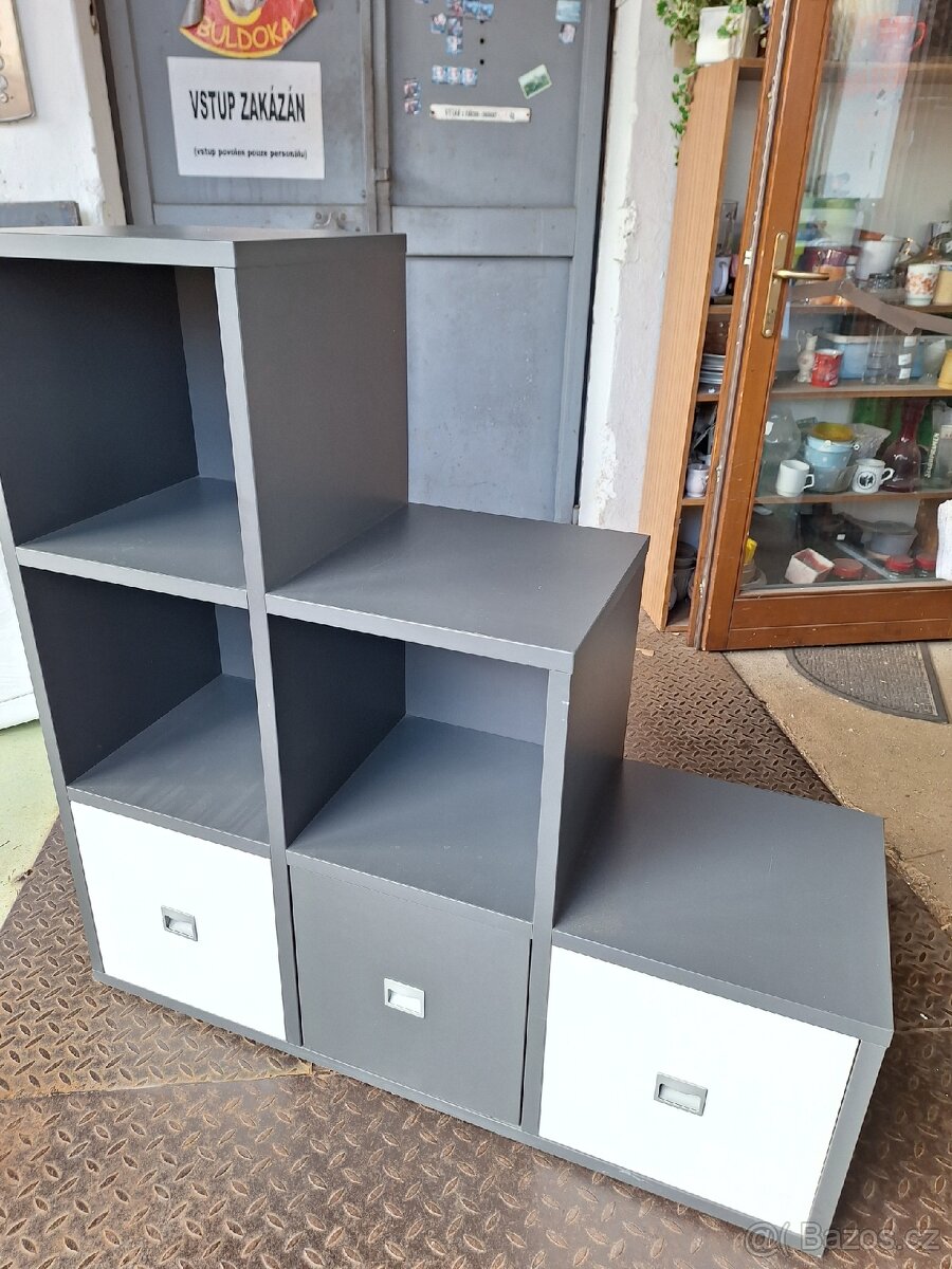 Regál se šuplíky - 4