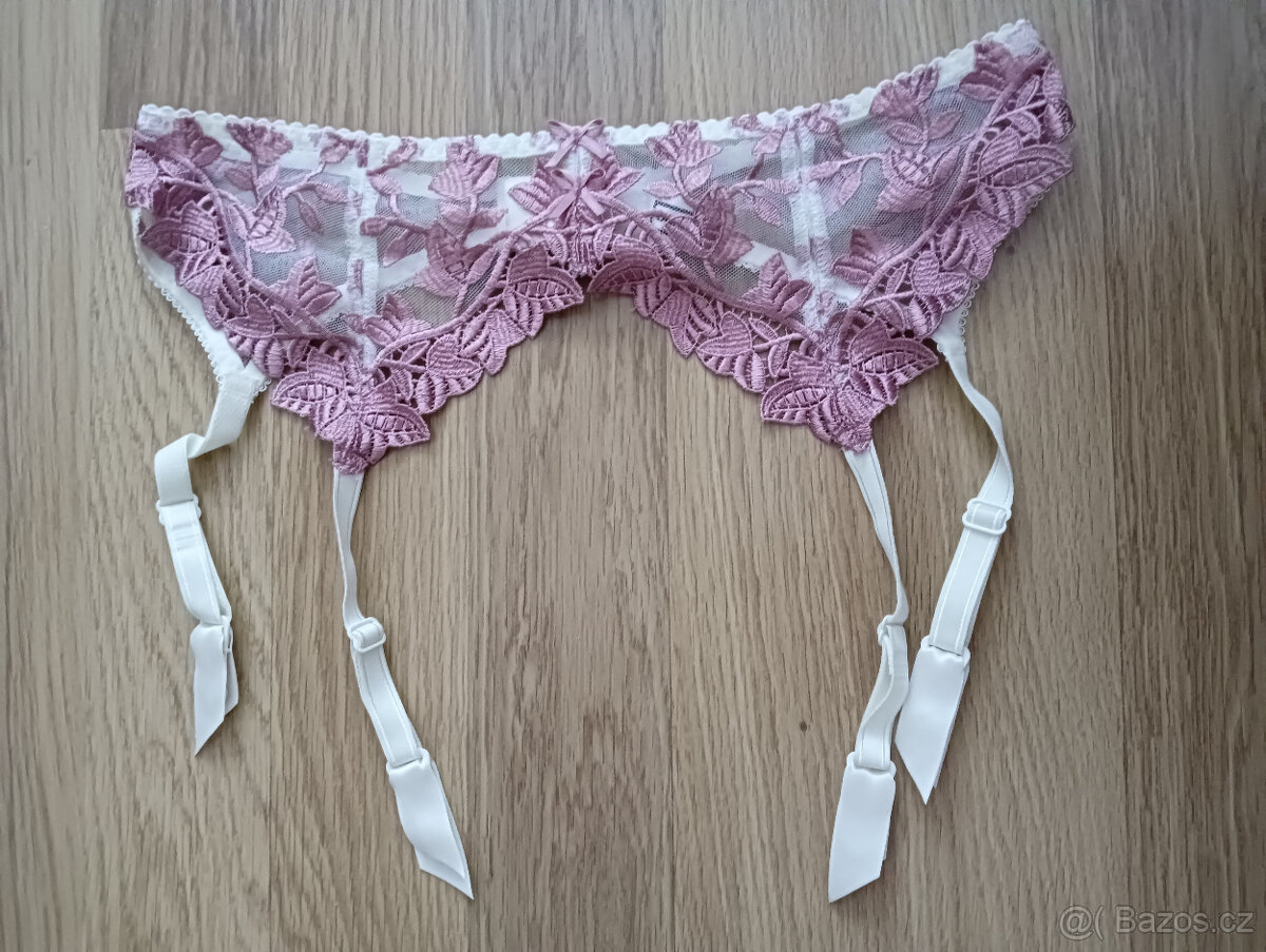 NOVÉ SPODNÍ PRÁDLO a PONOŽKY a PLAVKY CALZEDONIA - 4