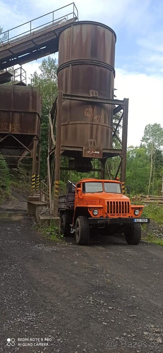 Ural 4320 sklápěč - 4