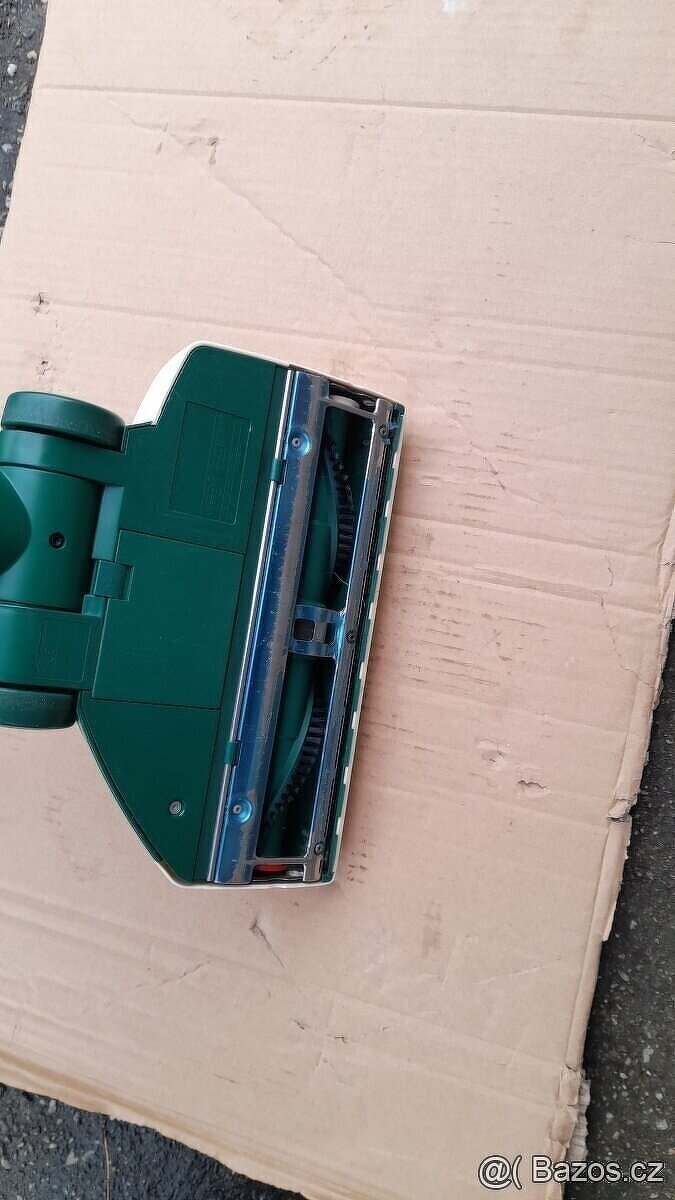 Vysavač Vorwerk 130 s elektronickou klepaci hlavicí - 4