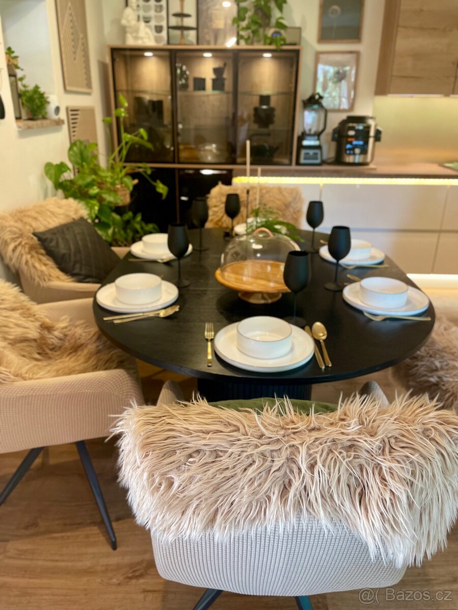 Kulatý rozkládací jídelní stůl Malaga, dekor dub, 115–155 cm - 4