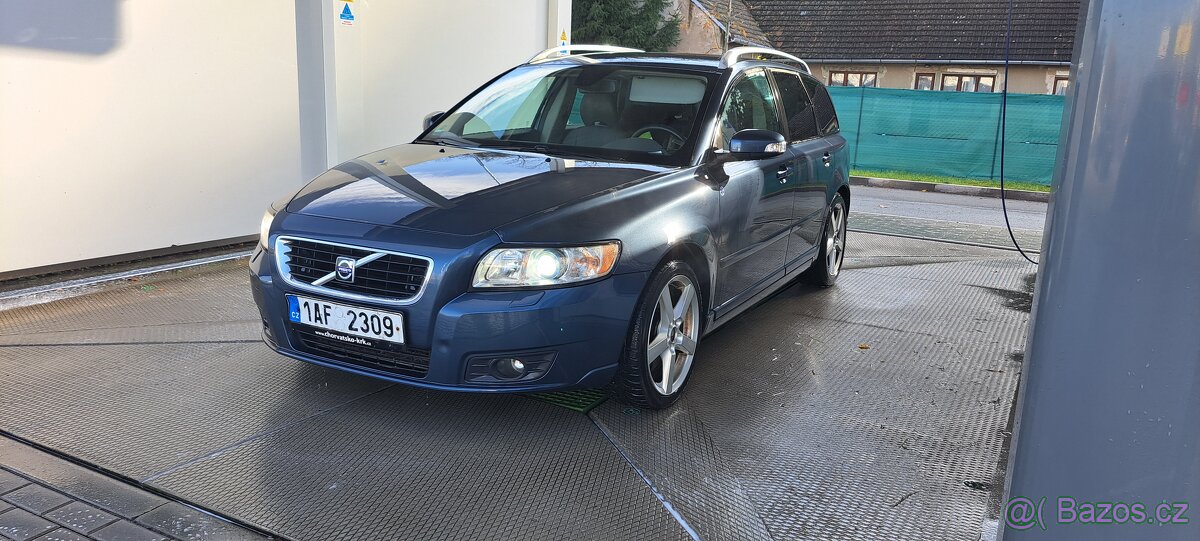 Volvo v50 d5 - 4