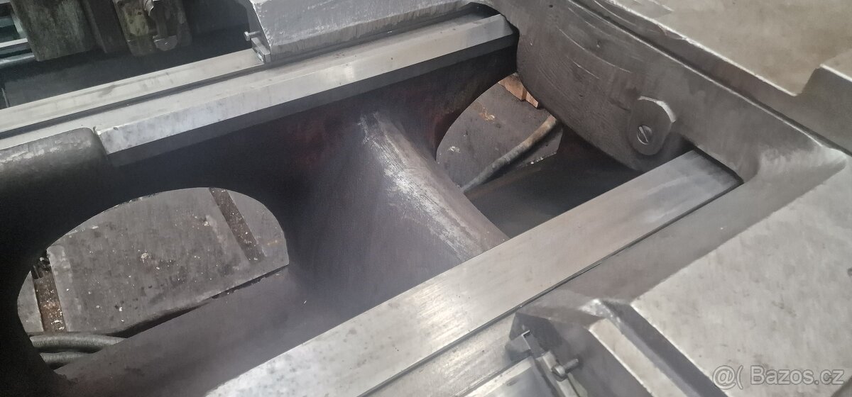 Hrotový soustruh SUS 80/2000 - 4