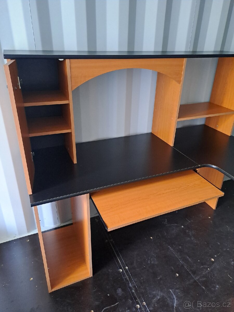 Pracovní sací stůl - 4