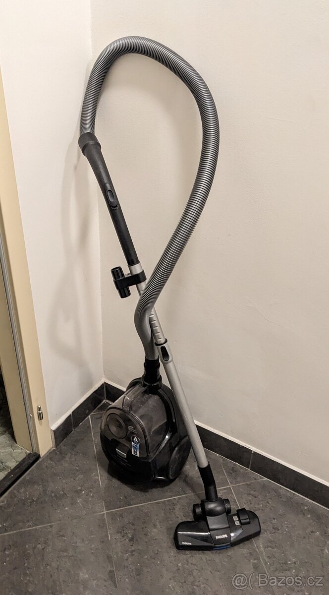 Vysavač Philips PowerPro compact - 4