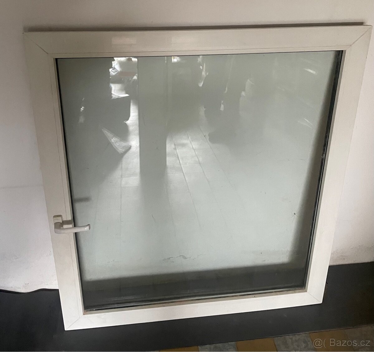 Okno 118 x 147 cm, trojsklo a venkovni roleta - 4