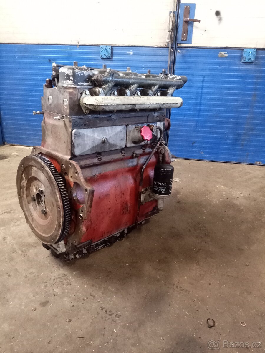Motor Zetor 7201 po go. - 4