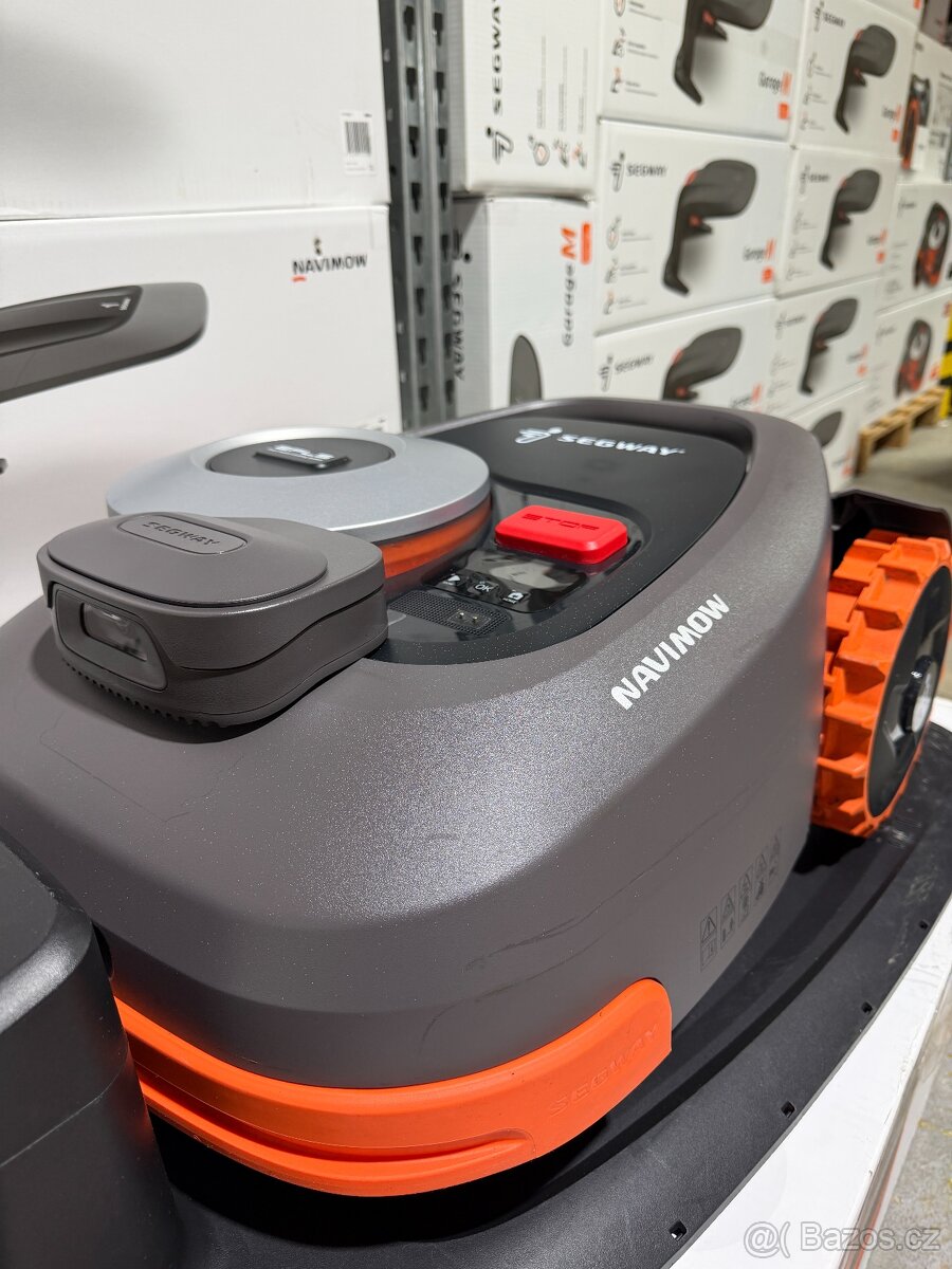 Robotická sekačka Segway Navimow H3000E VF, PŘEDVÁDĚCÍ - 4