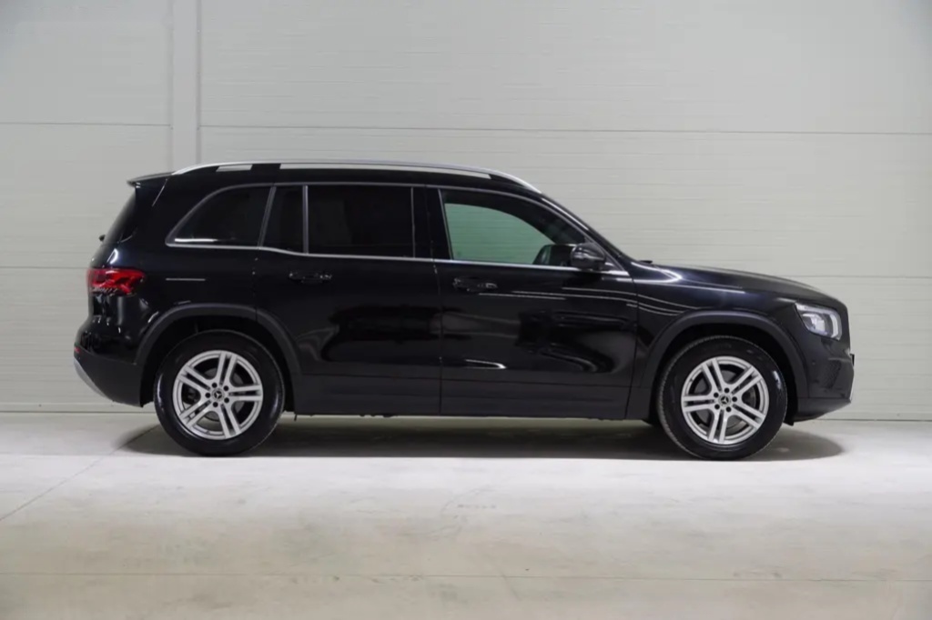 Mercedes-Benz GLB, 200D,4Matic,ČR,AMG,DPH,Kamera - 4