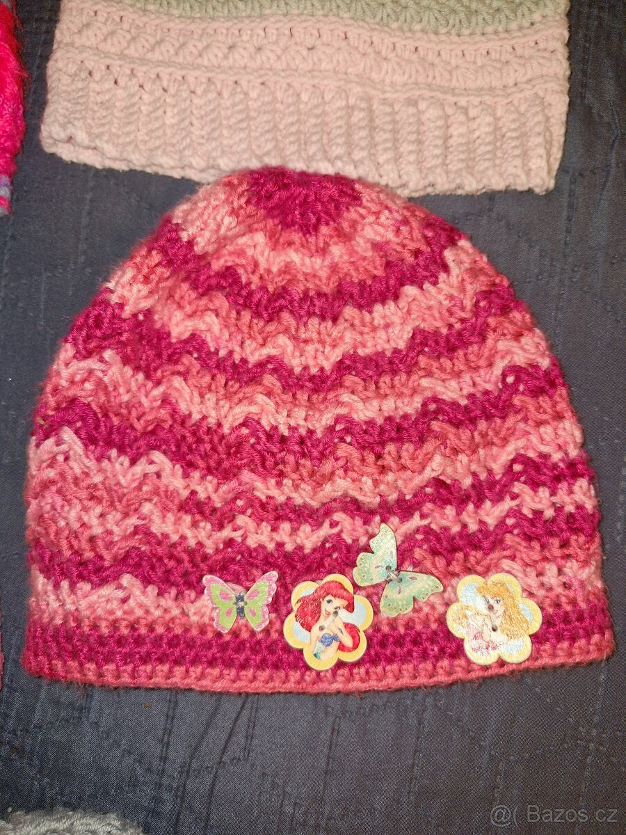 Sada háčkovaných čepiček pro 3-5 letou holčičku - 4