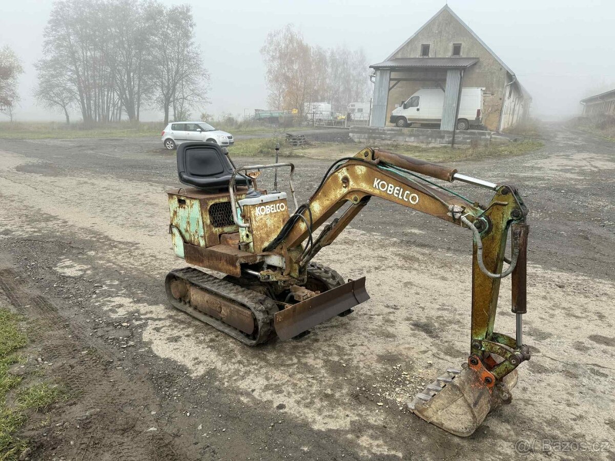 JAPONSKÝ MINIBAGR KOBELCO SK007 750KG - 4