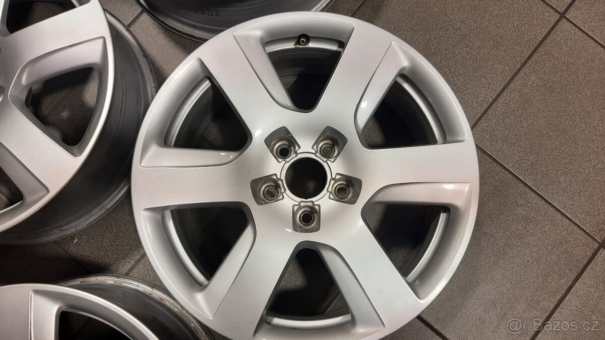 Alu kola Audi 4ks 7x17 - 4