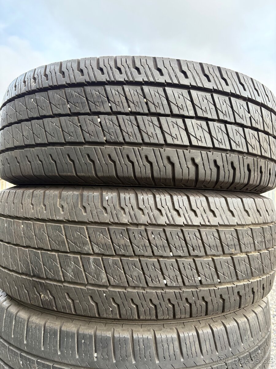 Celoroční pneu 215/65 R 16 C - 4